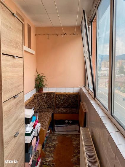 Apartament cu 3 camere decomandat în Sud
