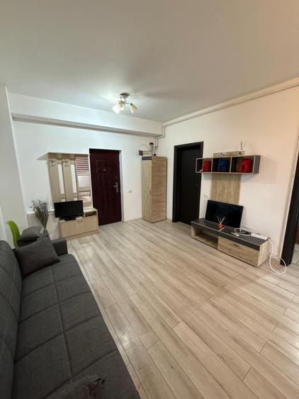 Apartament cu 2 camere semidecomandat în Militari