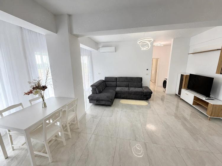 Apartament cu 2 camere semidecomandat, mobilat în Giroc