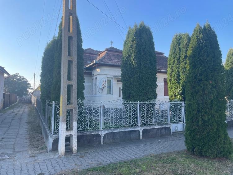 Casă cu 3 camere cu Teren 578 Mp în Iernut