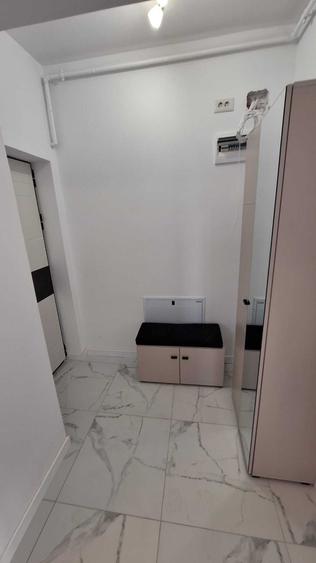 Inchiriez apartament NOU cu 2 camere, prima inchiriere, mobilat si utilat, loc de parcare inclus 9 minute de metrou Berceni - 7