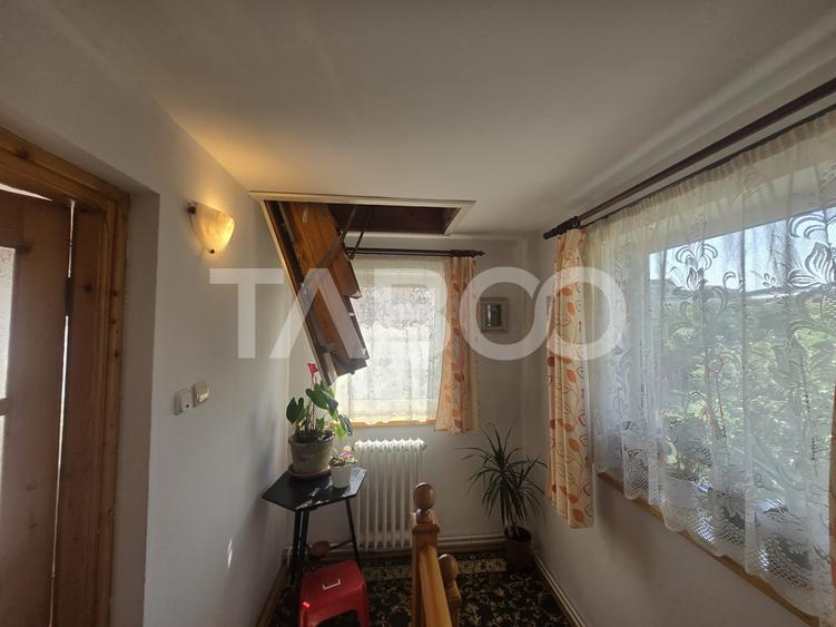 Apartament cu 2 camere semidecomandat, mobilat în Sub Arini