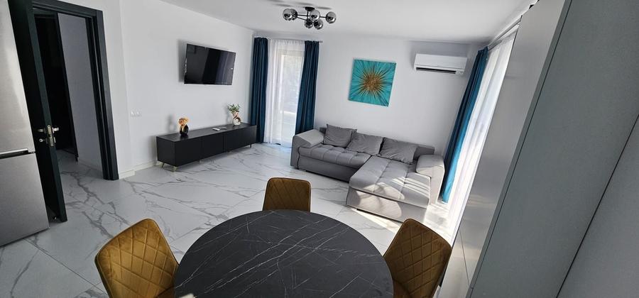 Apartament cu 2 camere decomandat în Central