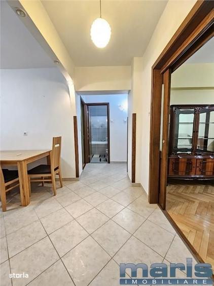 Apartament cu 3 camere decomandat în Tudor