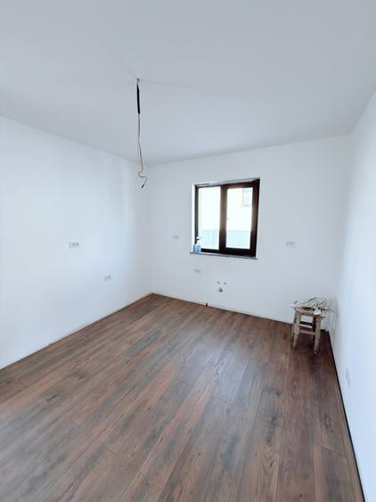 Casă individuală cu 4 camere cu Teren 1300 Mp în Stăuceni