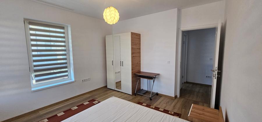 Apartament cu 2 camere semidecomandat, mobilat în Tineretului