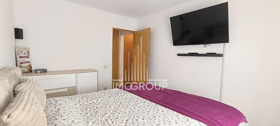 Apartament cu 4 camere decomandat în Plopilor