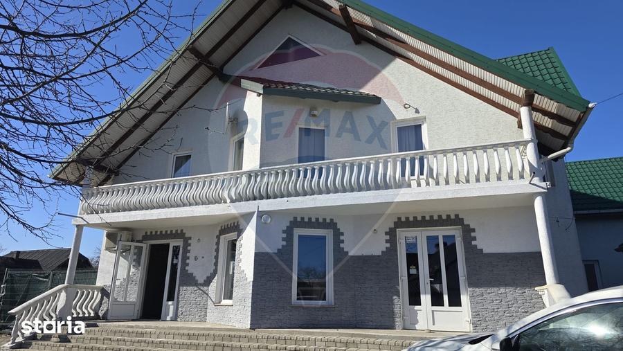 Casă cu Teren 1300 Mp în Gălănești