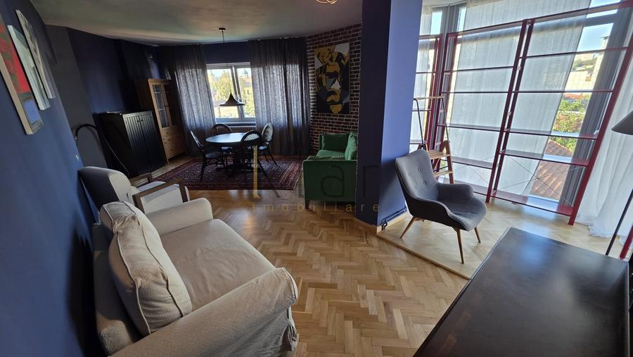 Apartament cu 3 camere decomandat, mobilat în Central