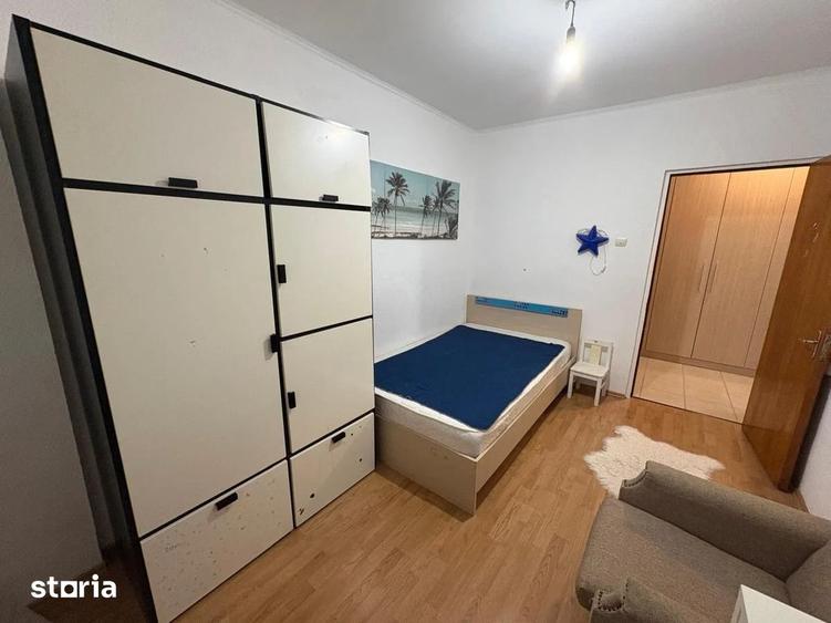 Apartament cu 3 camere decomandat în Grivița