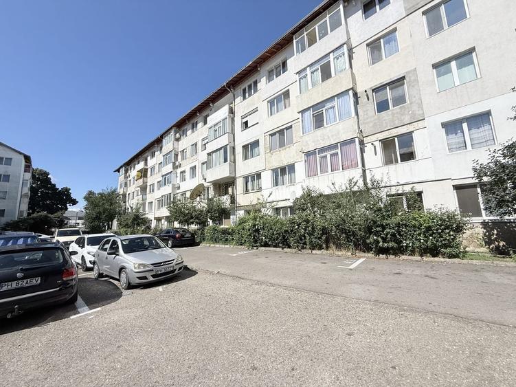 Apartament cu 2 camere semidecomandat, mobilat în Central