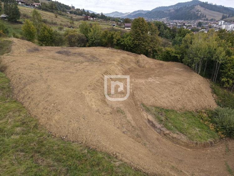 Teren Construcții intravilan de 6500 mp, în Central