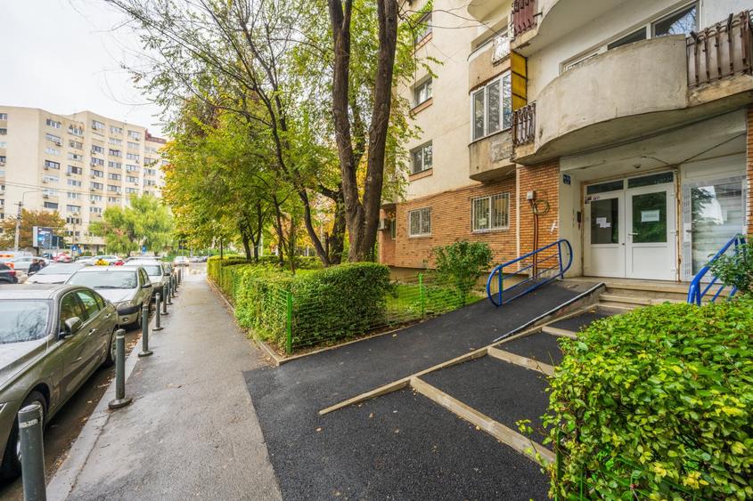 Garsonieră decomandată, mobilată în Tineretului