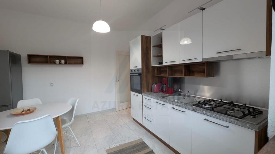 Apartament cu 3 camere decomandat, mobilat în Trei Stejari
