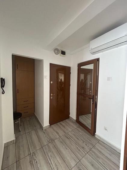 Apartament cu 2 camere decomandat în Giurgiului
