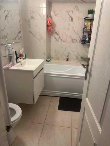 Apartament cu 4 camere decomandat în Păcurari