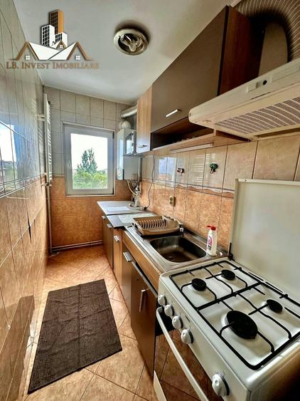Apartament cu 2 camere semidecomandat în Soarelui