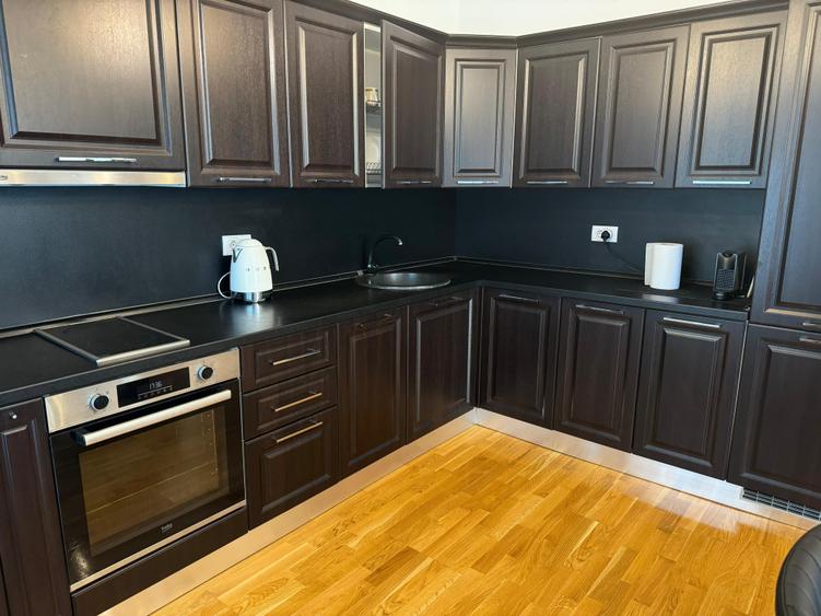 Apartament cu 3 camere decomandat în Domenii