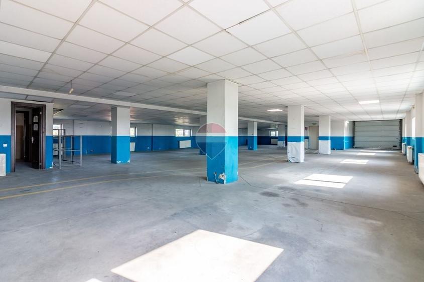 Spațiu industrial, de 1,550 mp, în Glina