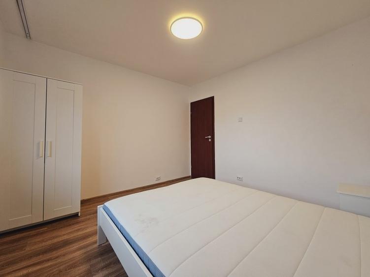 Apartament cu 3 camere decomandat, mobilat în Nerva Traian