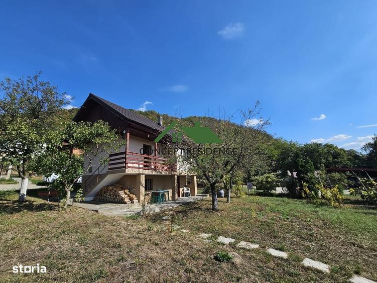 Casă cu 3 camere în Cicârlău