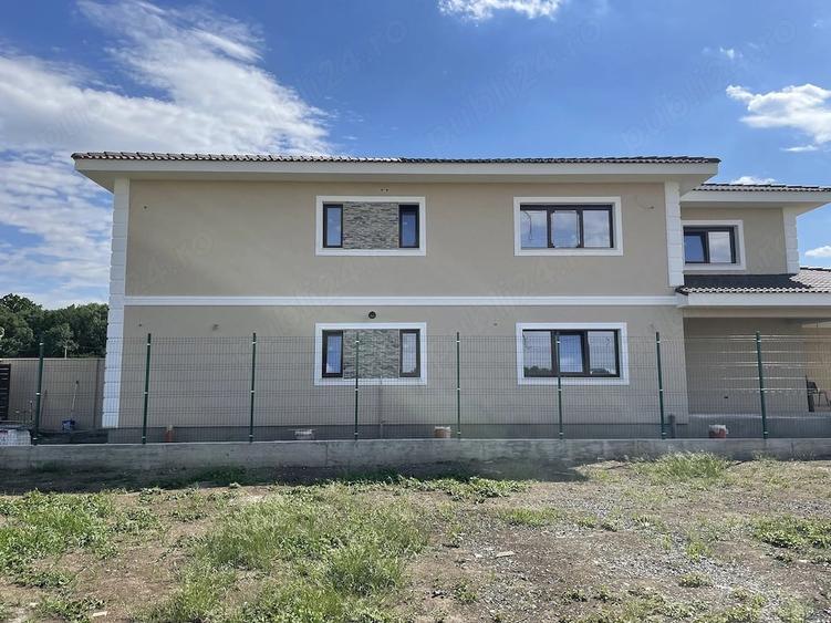 Casă cu 1 camere cu Teren 530 Mp în Dumbrăvița