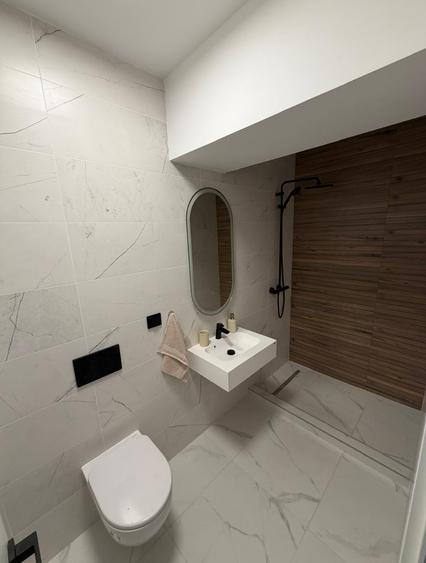 Apartament cu 3 camere decomandat în Theodor Pallady