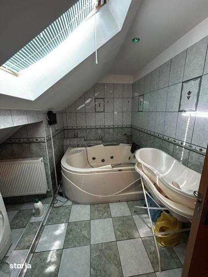 Casă cu 6 camere cu Teren 450 Mp în Vasile Alecsandri