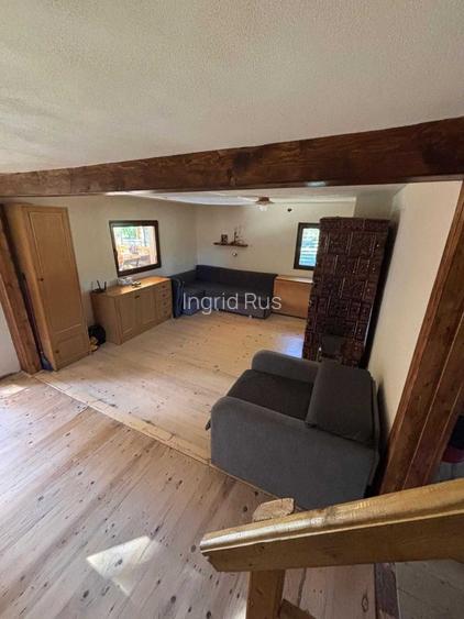 Casa de vacanta in Izvoru Muresului teren intravilan 1.950 mp, intabulat