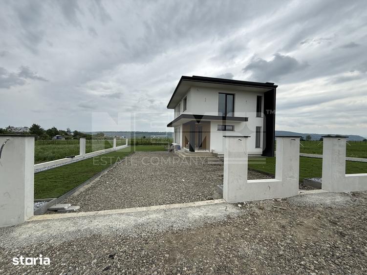 Casă cu 5 camere cu Teren 600 Mp în Pătrăuți