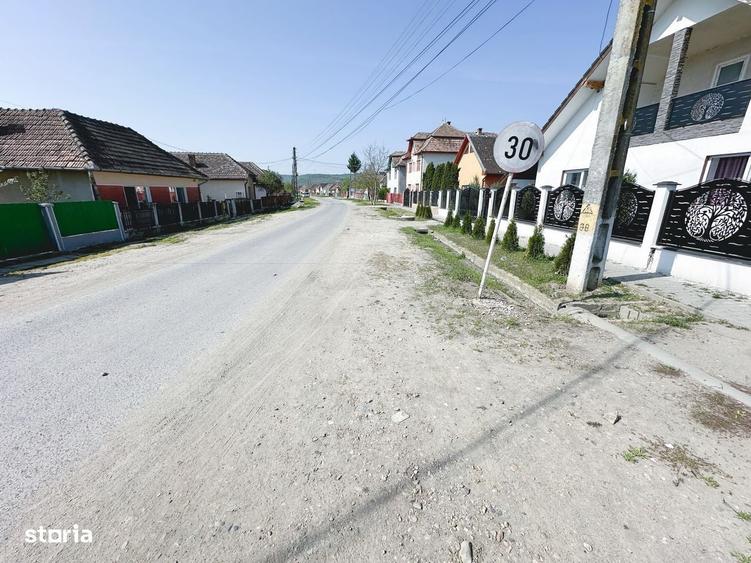 Casă cu 3 camere în Crăiești