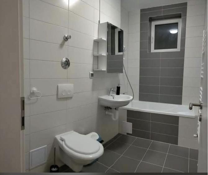 Garsonieră decomandată în Central