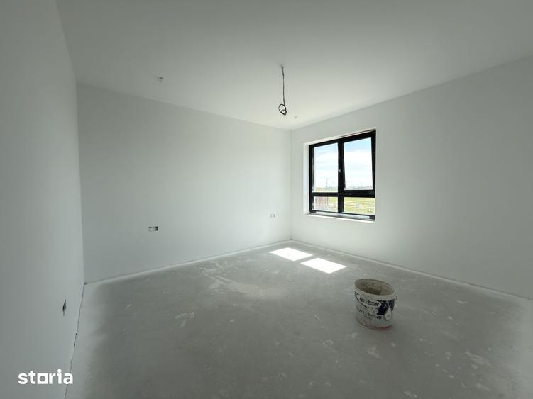 Casă cu 5 camere cu Teren 277.5 Mp în Bucovina