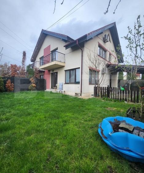 Duplex cu 5 camere semidecomandat cu Canalizare în Florești