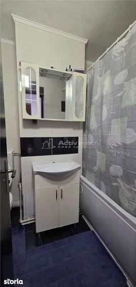 Apartament cu 2 camere în Micro 6