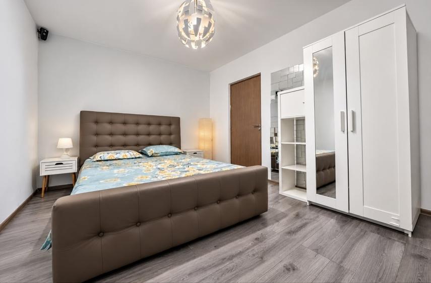 Apartament cu 3 camere decomandat, mobilat în Drumul Taberei