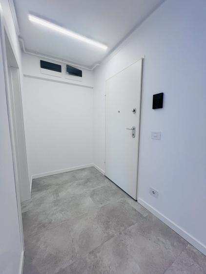 Apartament cu 2 camere semidecomandat, mobilat în Pipera
