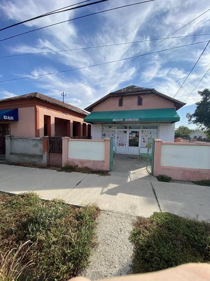 Casă cu Teren 500 Mp în Central