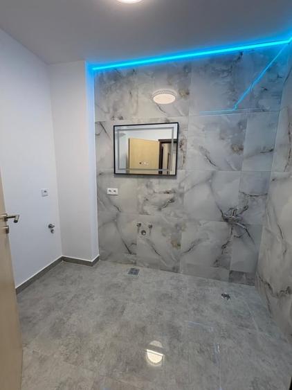 Apartament cu 3 camere decomandat în Săsar