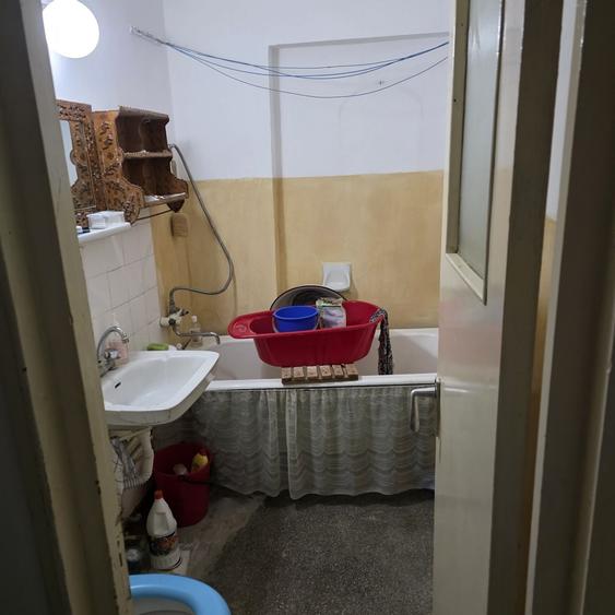 Apartament cu 2 camere semidecomandat în Gară