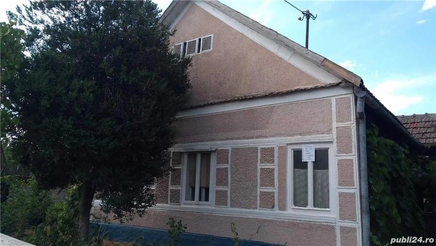 Casă cu Teren 4500 Mp în Unimăt