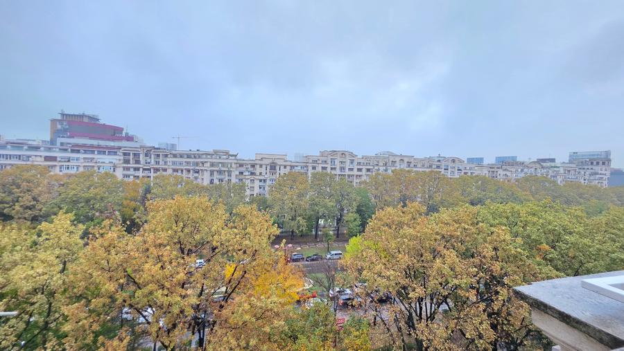 Apartament cu 3 camere decomandat în Unirii