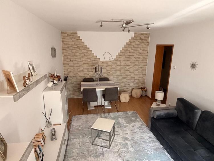 Apartament cu 3 camere în Central