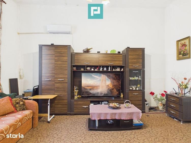 Casă cu 3 camere în Păuliș