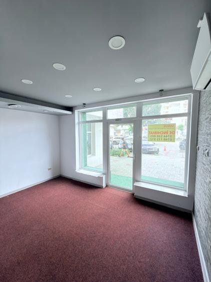 Spațiu comercial, de 52 mp, în Central
