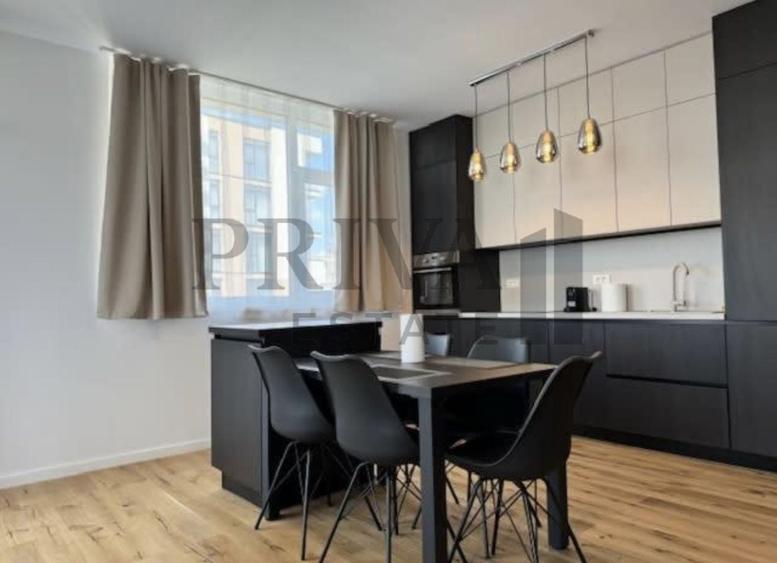 Apartament cu 2 camere decomandat, mobilat în Ultracentral
