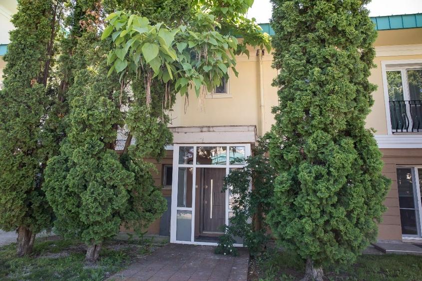 Duplex cu 4 camere cu Canalizare în Ștefăneștii de Jos