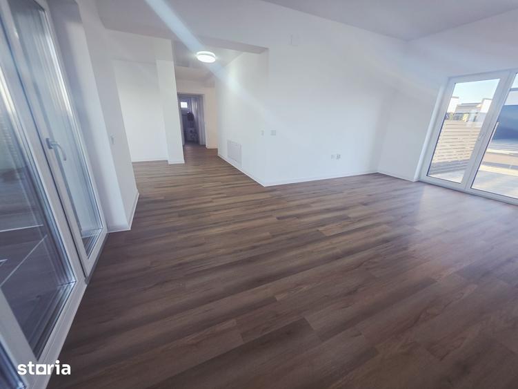 Casă cu 4 camere cu Teren 330 Mp în Tărlungeni