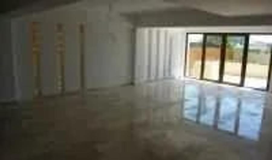 Casă individuală cu 4 camere cu Teren 400 Mp în Pipera