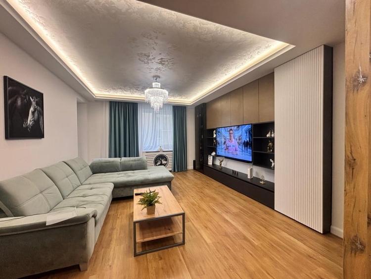Apartament cu 3 camere decomandat, mobilat în Independenței